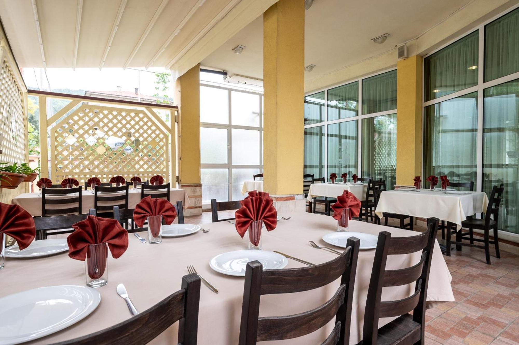 Spa Hotel Holiday Velingrad Luaran gambar
